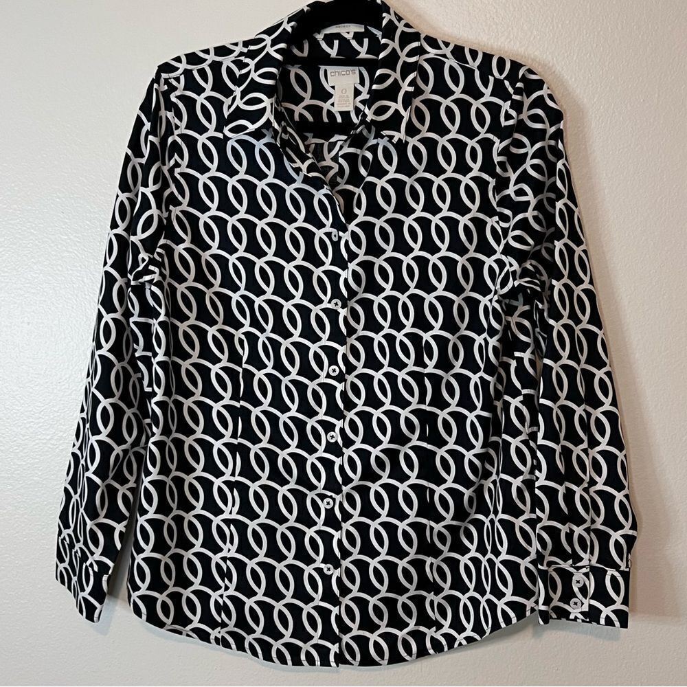 Chico’s No Iron Womens Button Down Shirt Black White Size 0 (Medium 8)